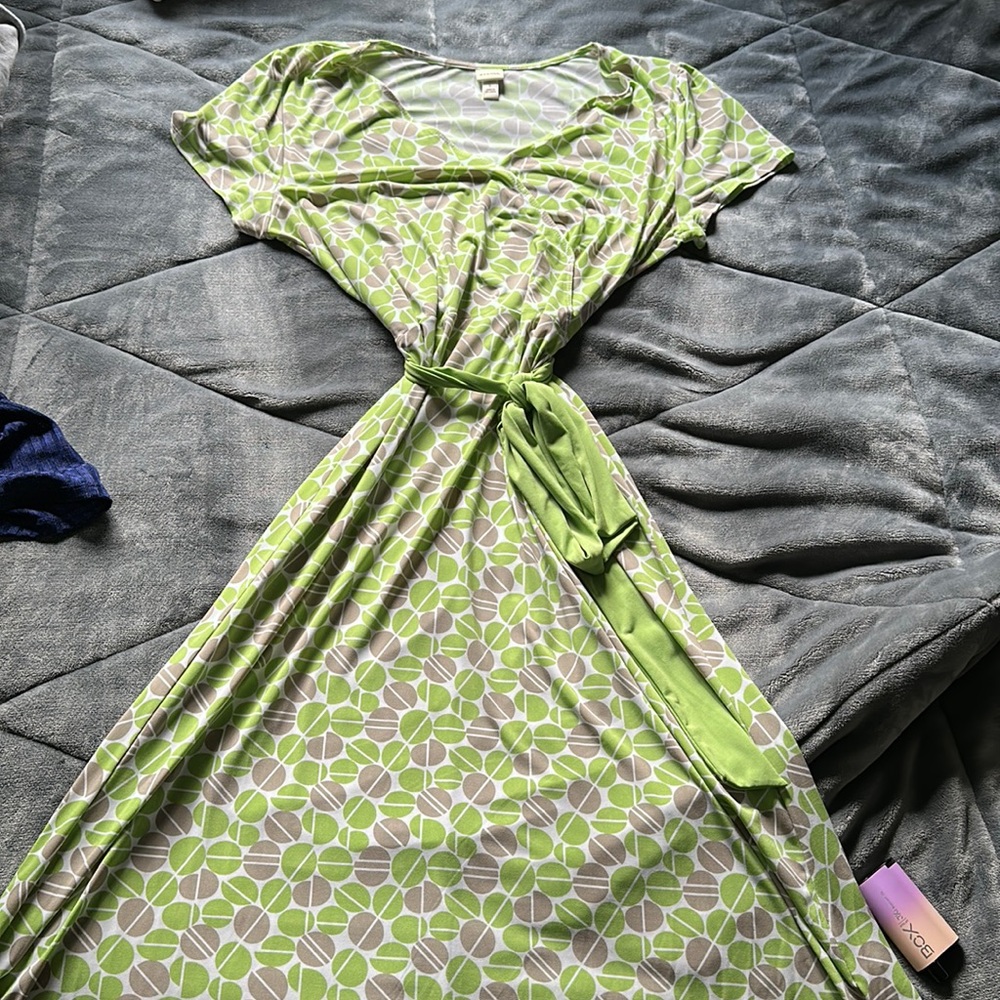 Pattern cinched waist dress